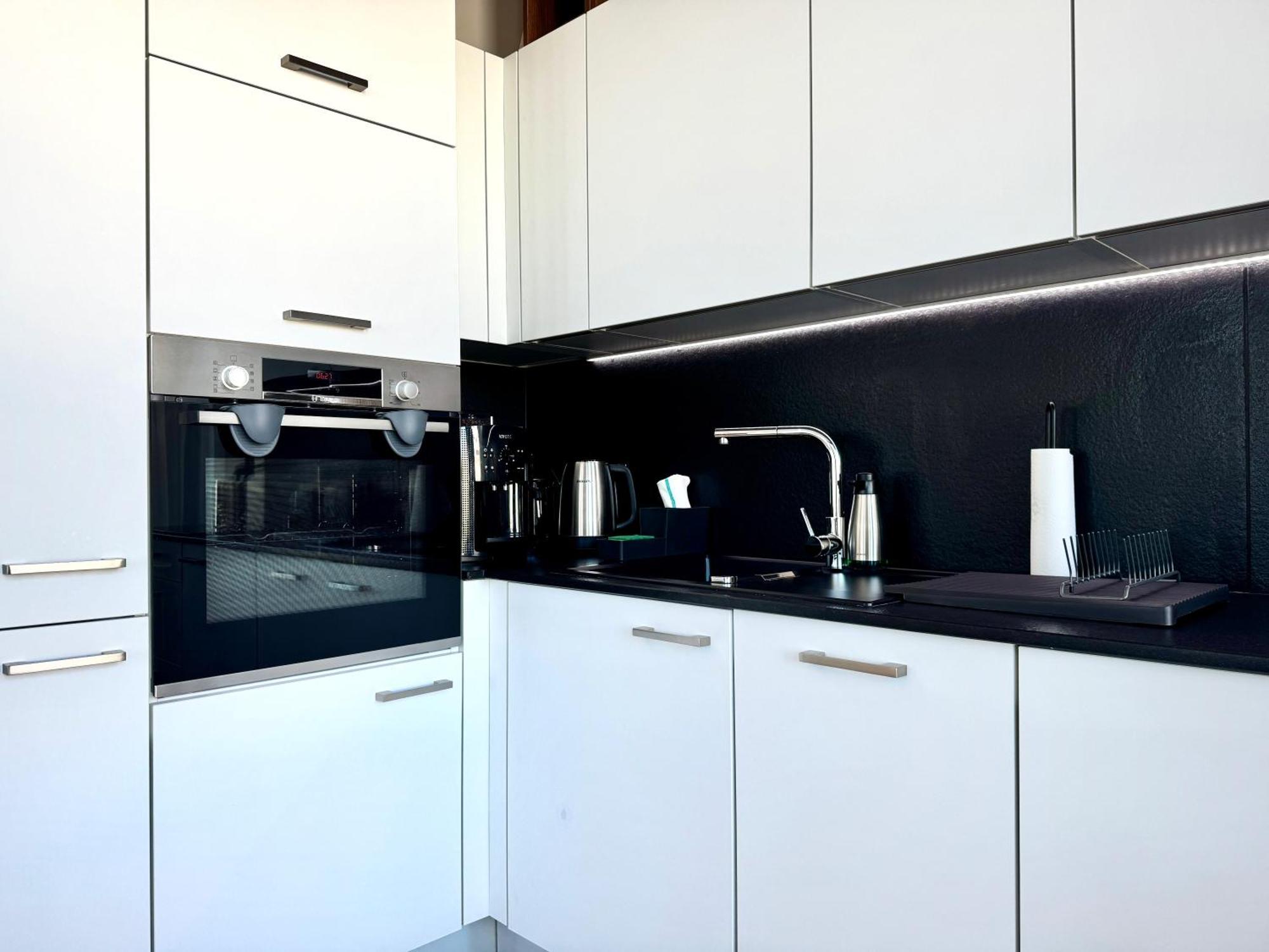 Voya Zenit Royal - Luxury Rooftop Views & Concierge Apartment *