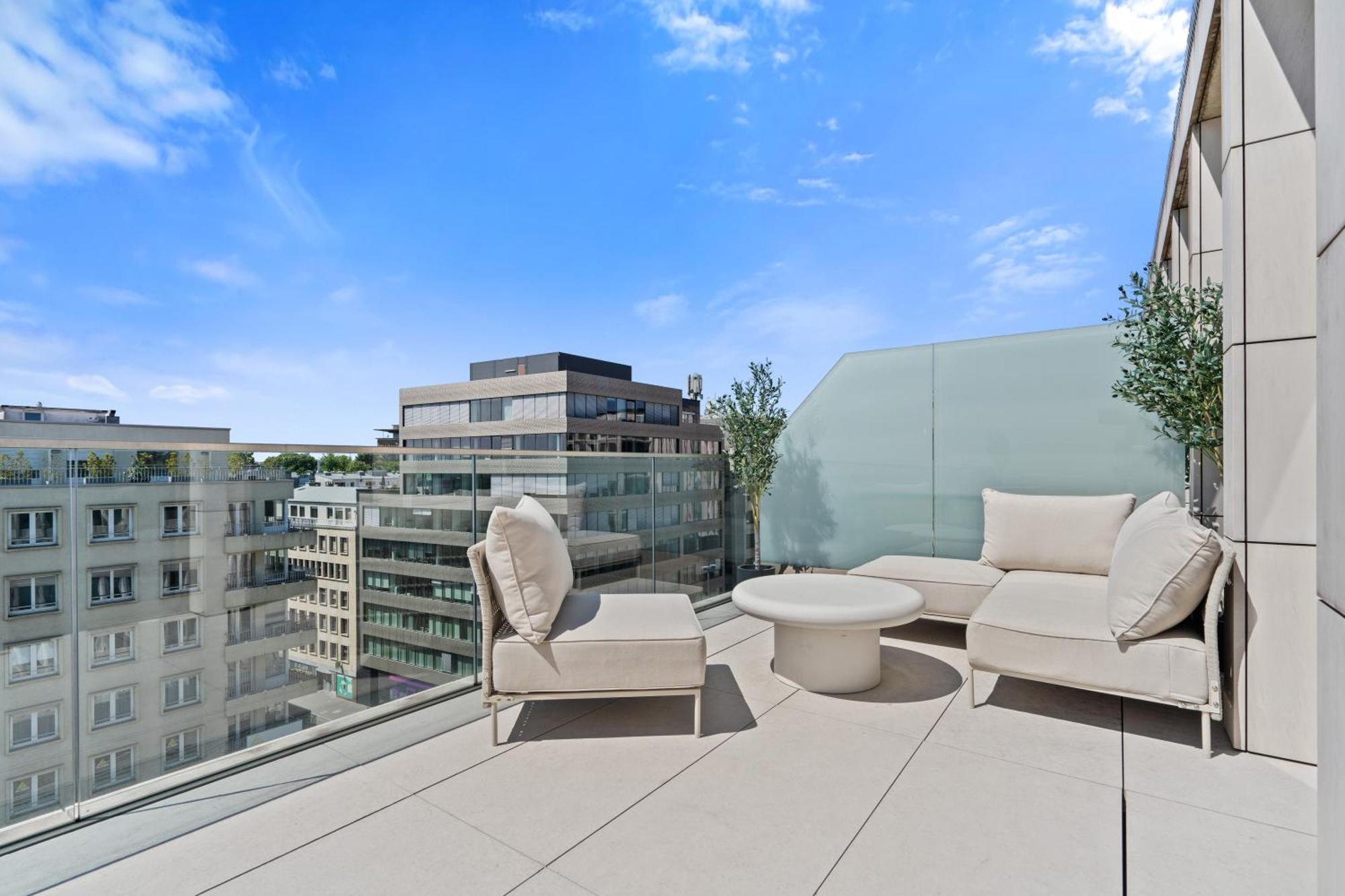 Voya Zenit Royal - Luxury Rooftop Views & Concierge Apartment