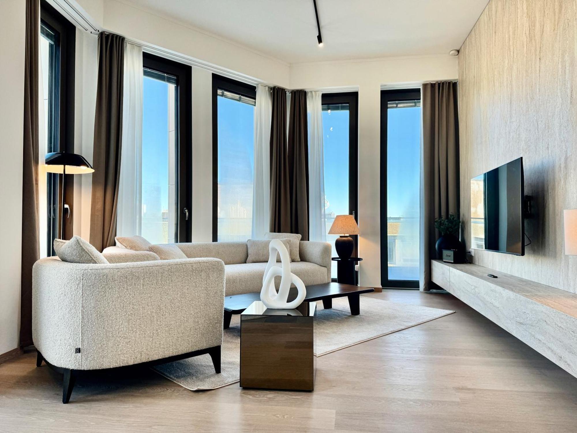 Voya Zenit Royal - Luxury Rooftop Views & Concierge Apartment *