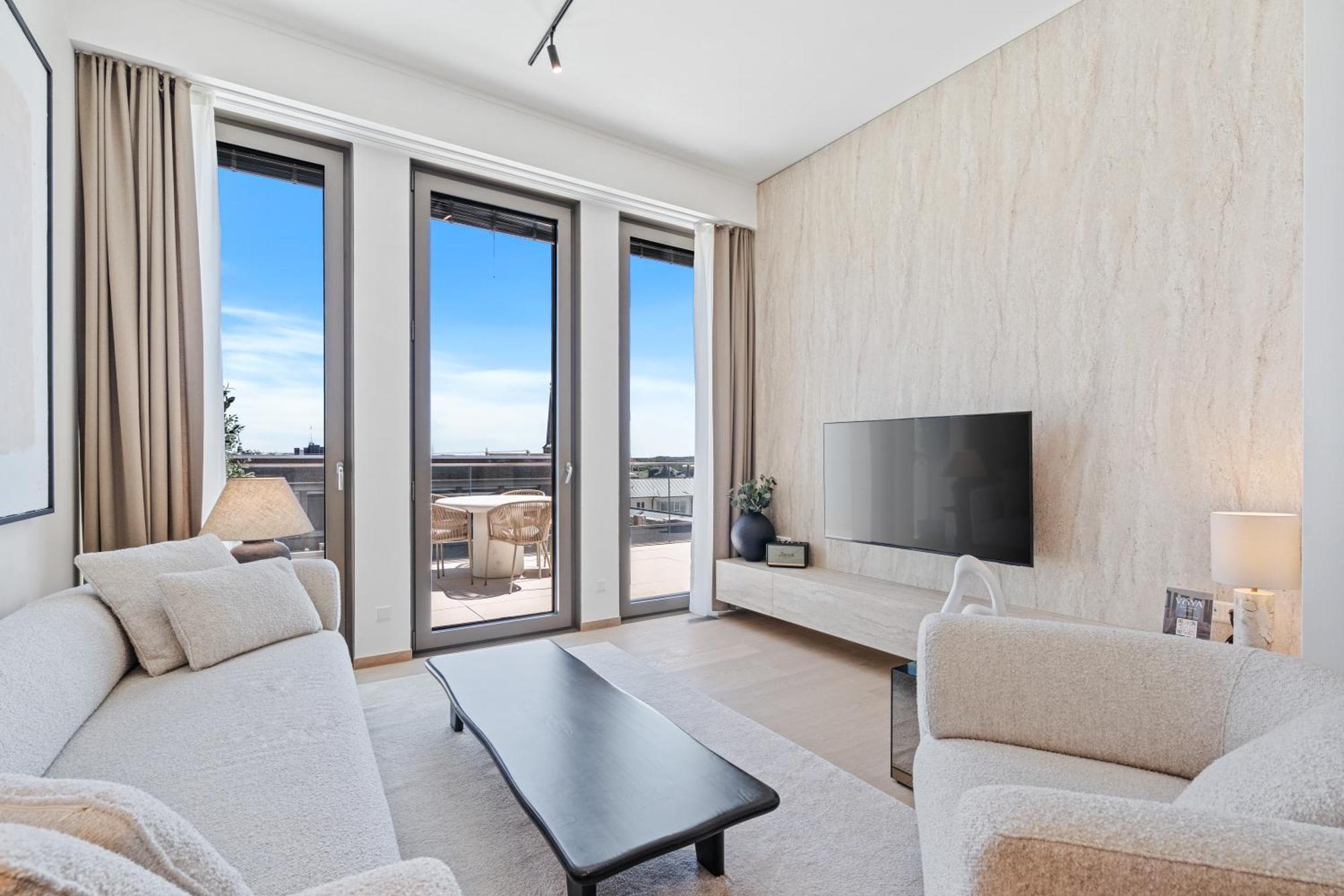 Voya Zenit Royal - Luxury Rooftop Views & Concierge